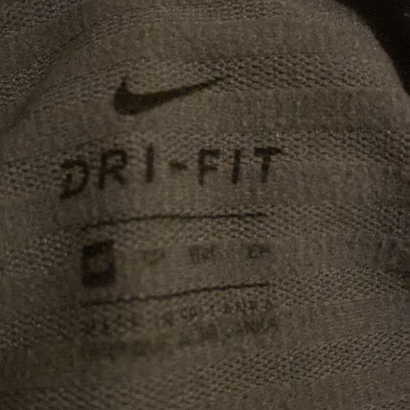 Nike - Picture 2 of 2